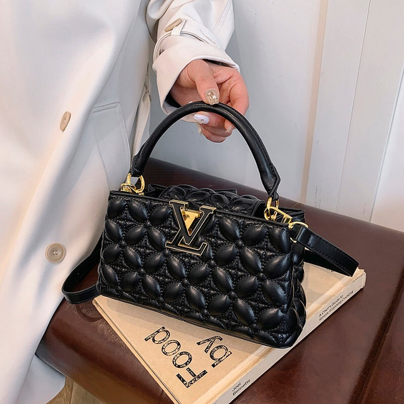 Louis Vuitton Bag #990