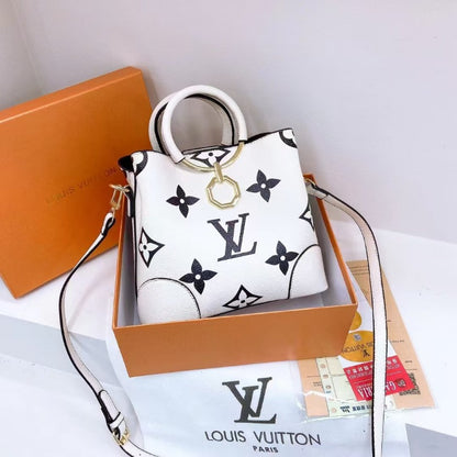 Louis Vuitton Bag #128