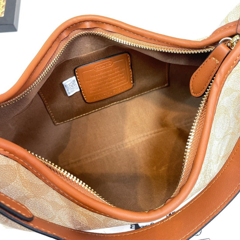 Coach Bag #8890