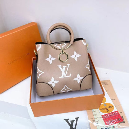 Louis Vuitton Bag #128