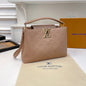 Louis Vuitton Bag #1122331