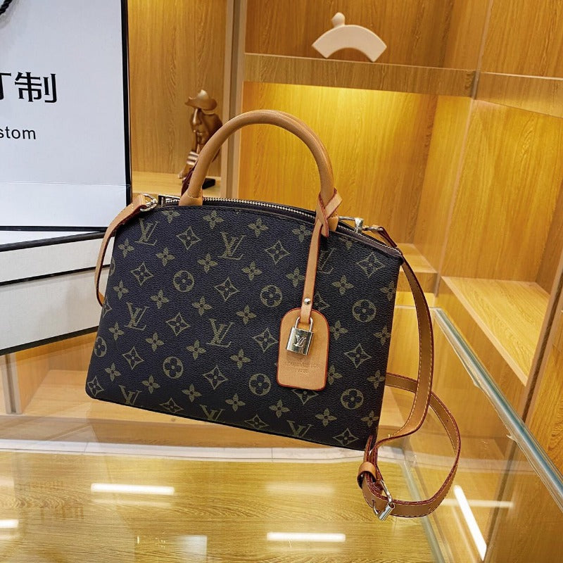 Louis Vuitton Bag #8281