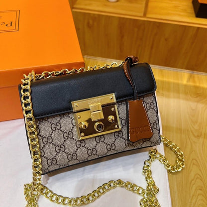 Gucci Bag #680101