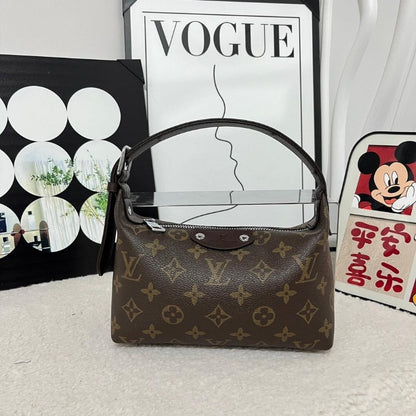 Louis Vuitton Bag #5816